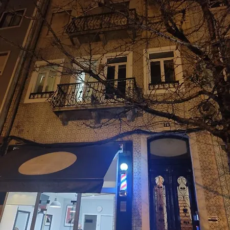 Δωμάτια σε οικογενειακή κατοικία Sebastian Lisboa